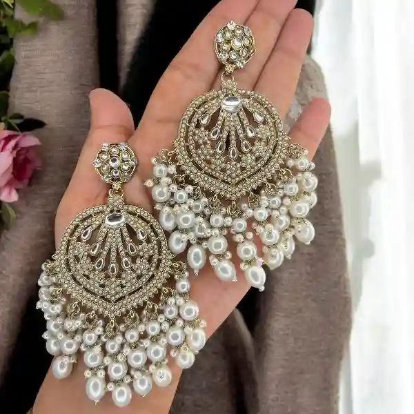 Noor Pearl Chandbalis