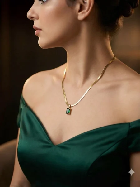 emerald green stone gold pendant necklace for women