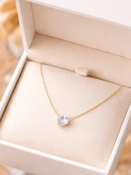 Luxury Gold Solitaire Stone Pendant Necklace